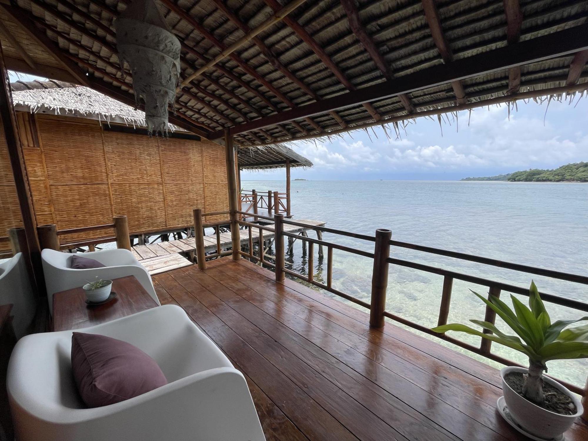 Guest house Floating Paradise
